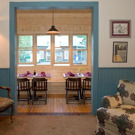 Elk Mountain Lodge Крестед-Бьютт Экстерьер фото
