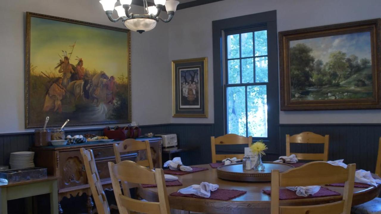 Elk Mountain Lodge Крестед-Бьютт Экстерьер фото